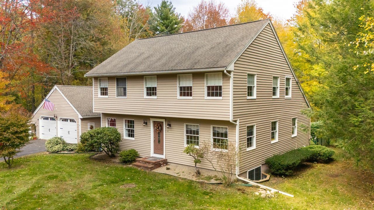 4 Huckleberry Lane