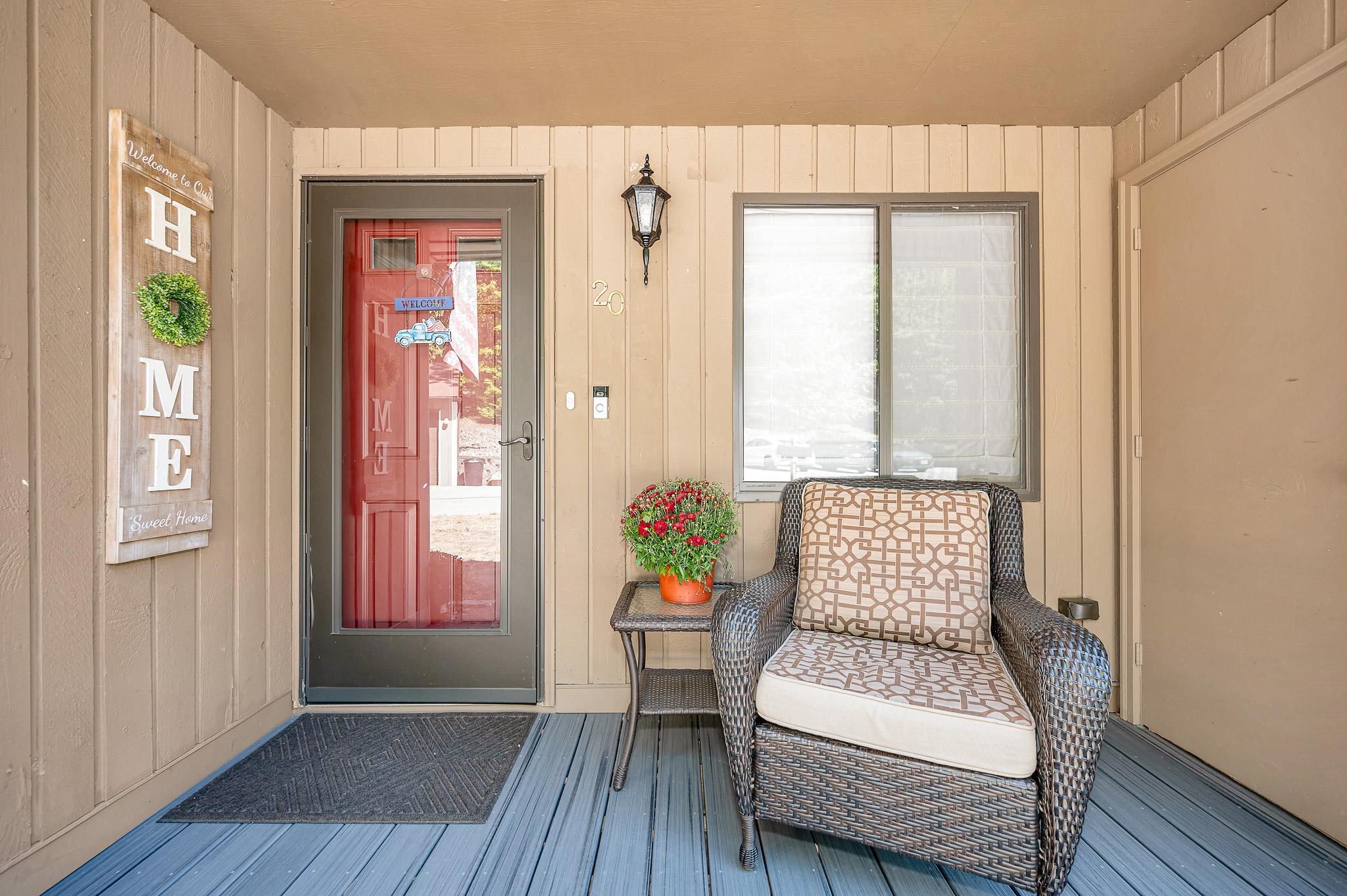 20 Essex Green Court 20