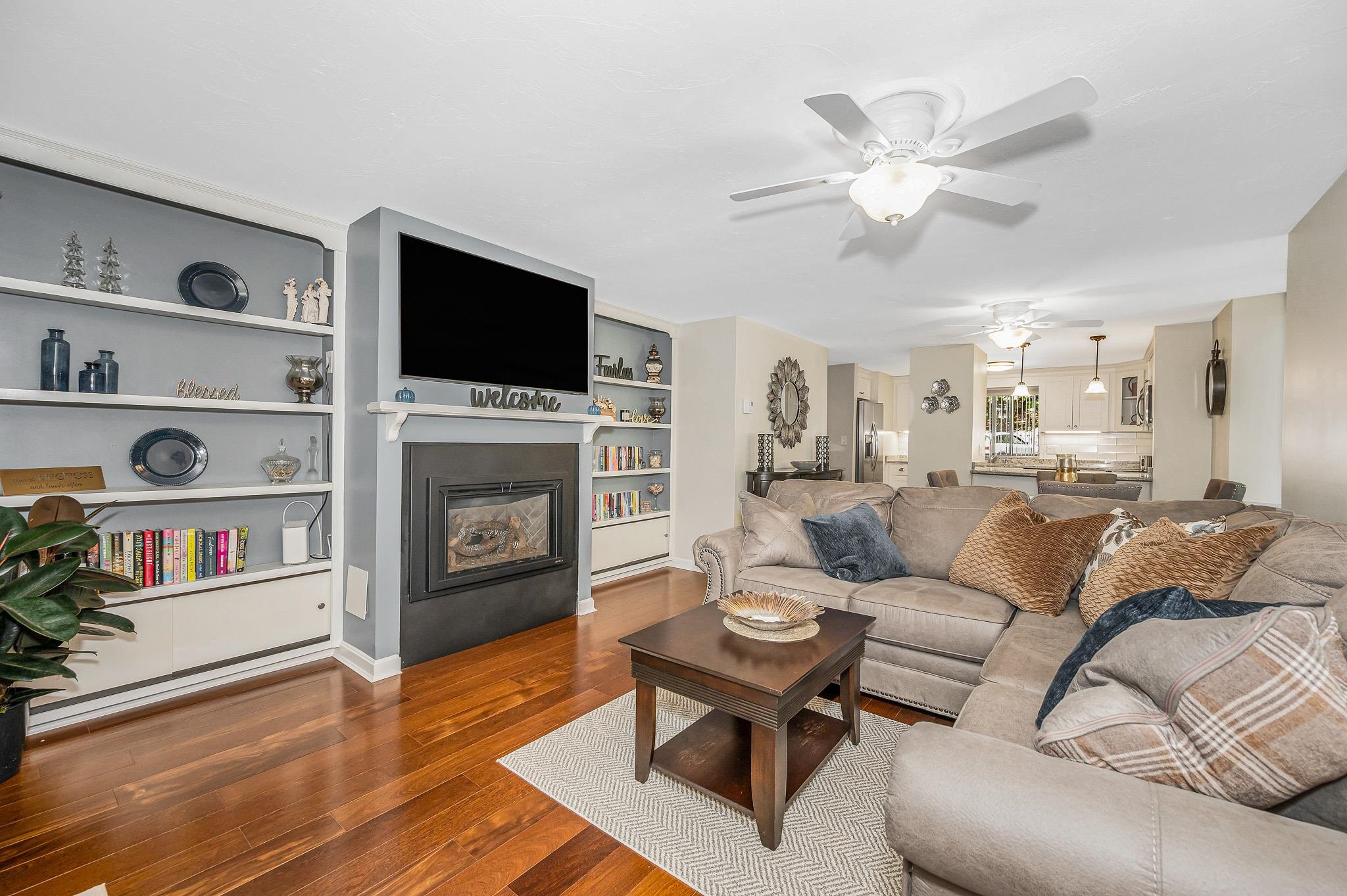 20 Essex Green Court 20