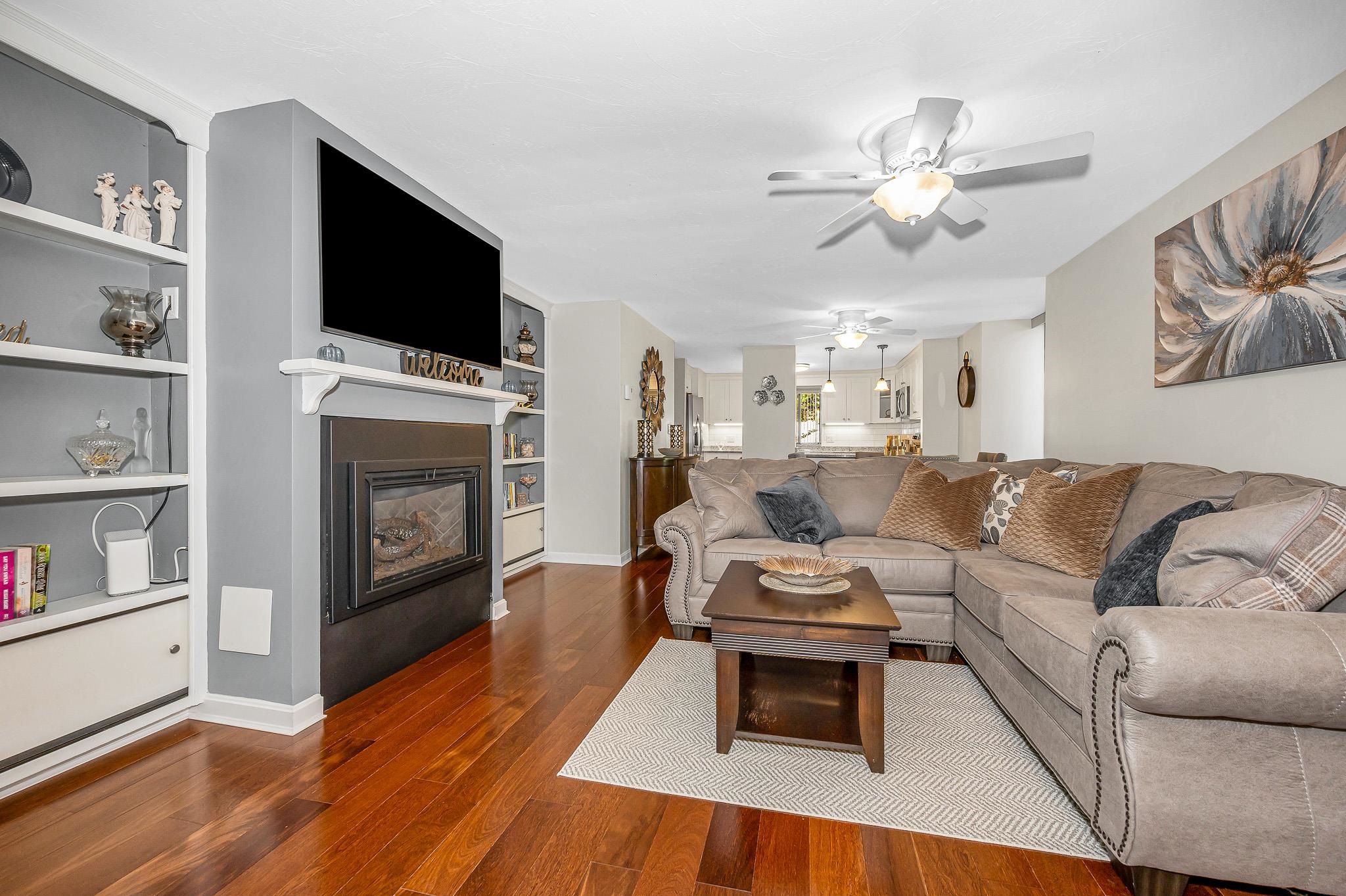 20 Essex Green Court 20