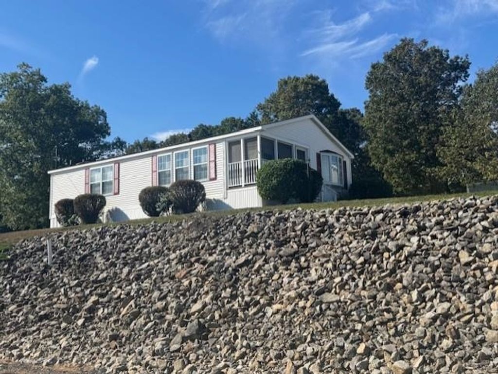 Photo of 8 ian&#39;s Path, Hampstead, NH 03841 (MLS # 5062391)