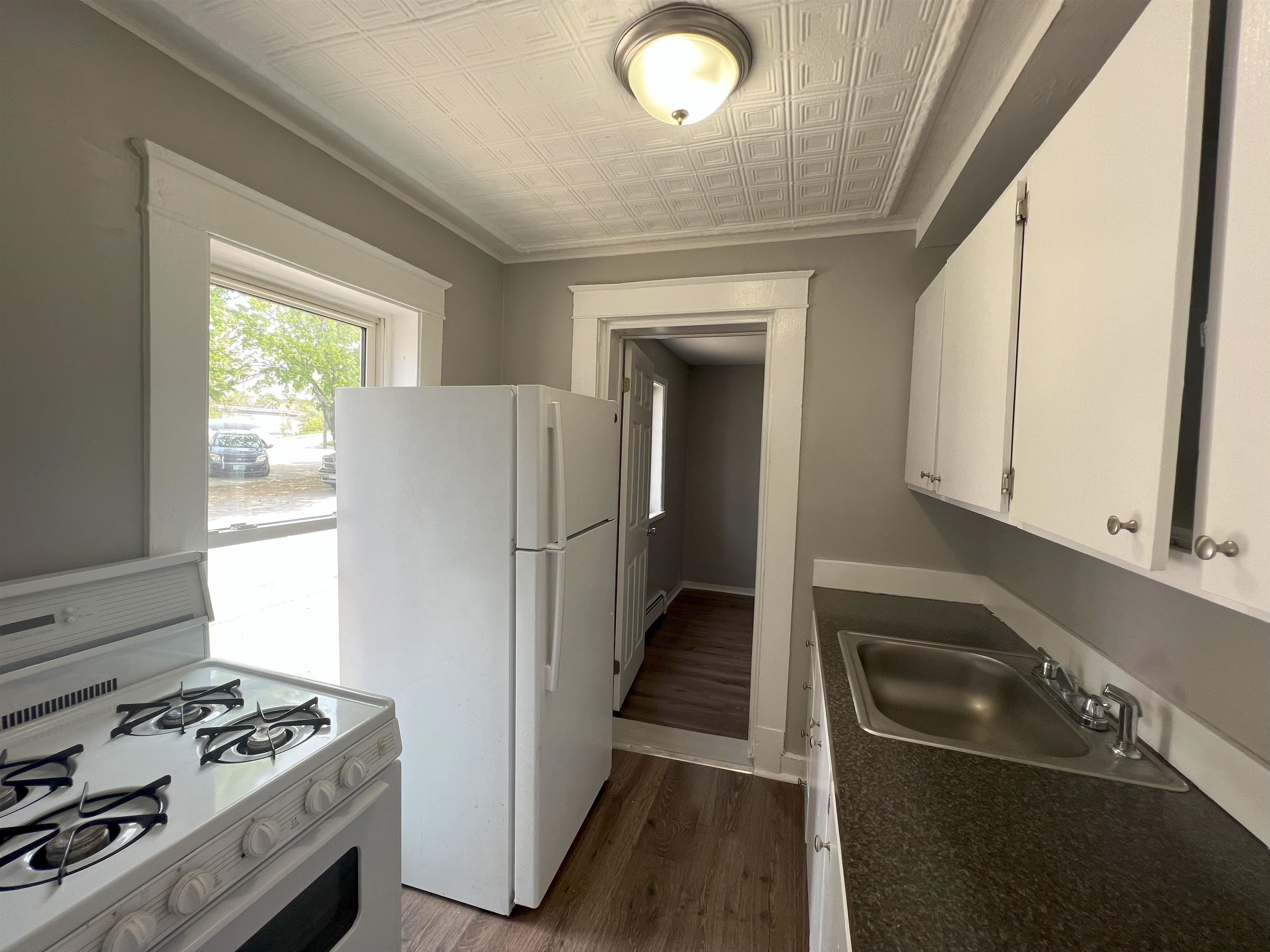 Laconia, New Hampshire 03246, United States, ,Residential,Active,108050