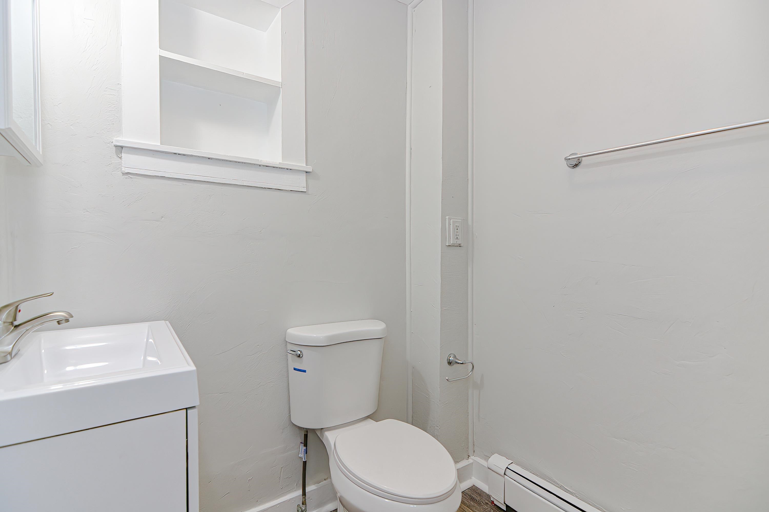 Laconia, New Hampshire 03246, United States, ,Residential,Active,108050