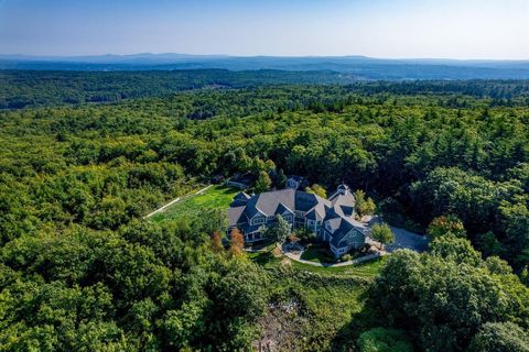 Property photo of 6 Crescent Drive, Bow, NH 03304