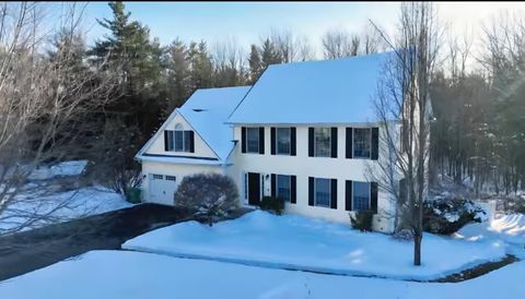 Photo of 19 Alder Creek Lane, Rochester, NH 03868 (MLS # 5076635)