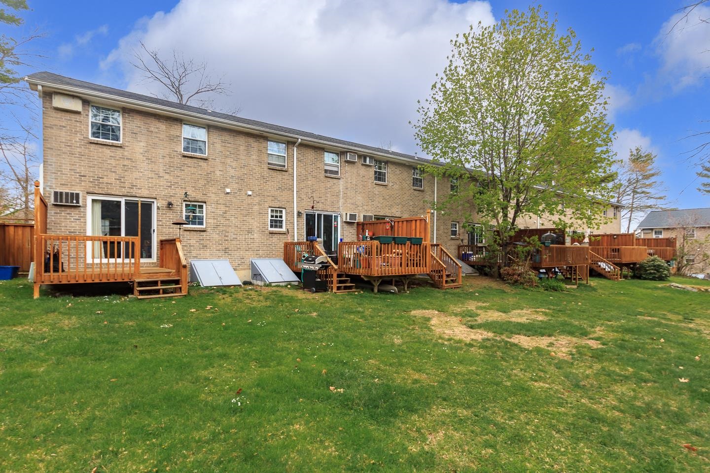 24 Fieldstone Drive