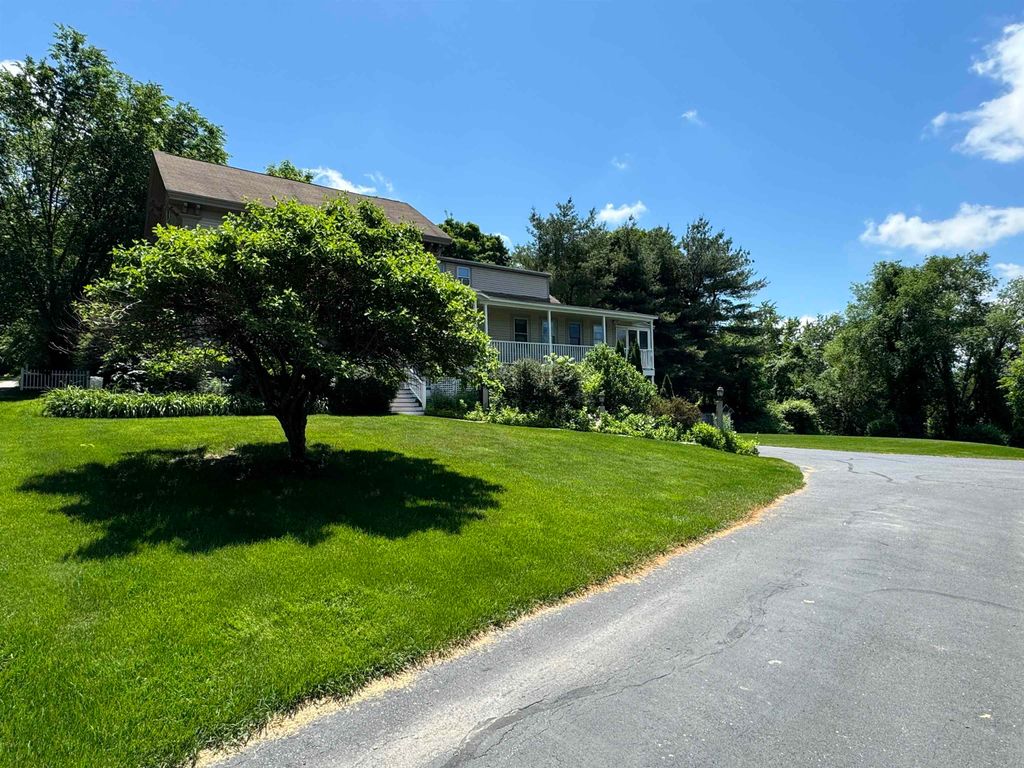 Photo of 285 East Side Drive, Concord, NH 03301 (MLS # 5073767)