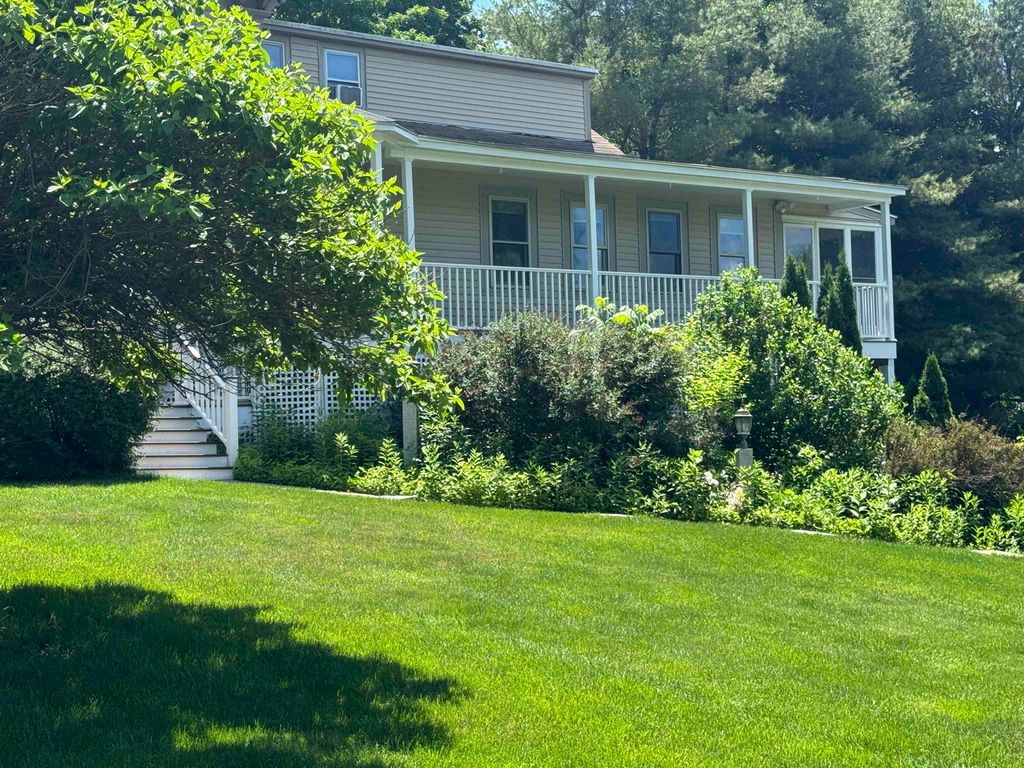 Photo of 285 East Side Drive, Concord, NH 03301 (MLS # 5073767)