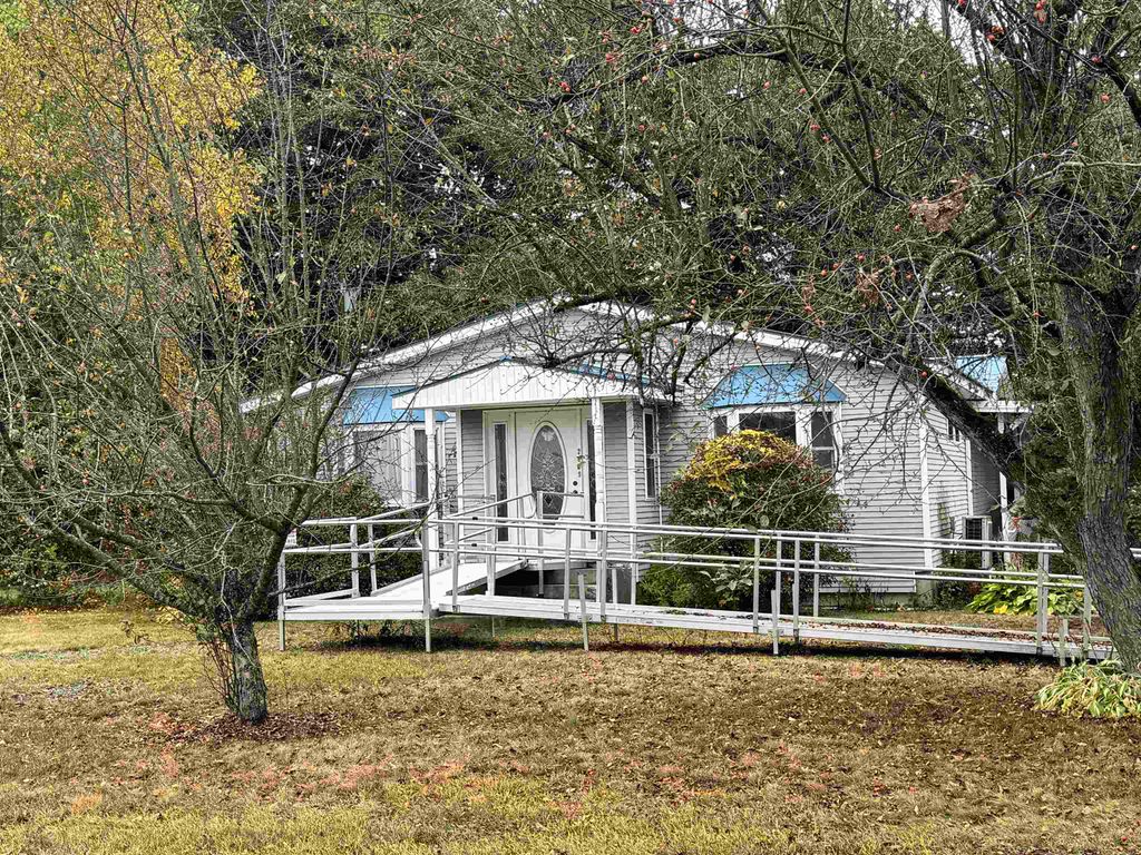 Photo of 2849 Dartmouth College Highway, Haverhill, NH 03774 (MLS # 5062966)