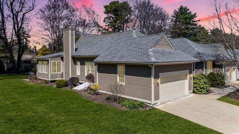 47 St Andrews Drive Bedford NH 03110