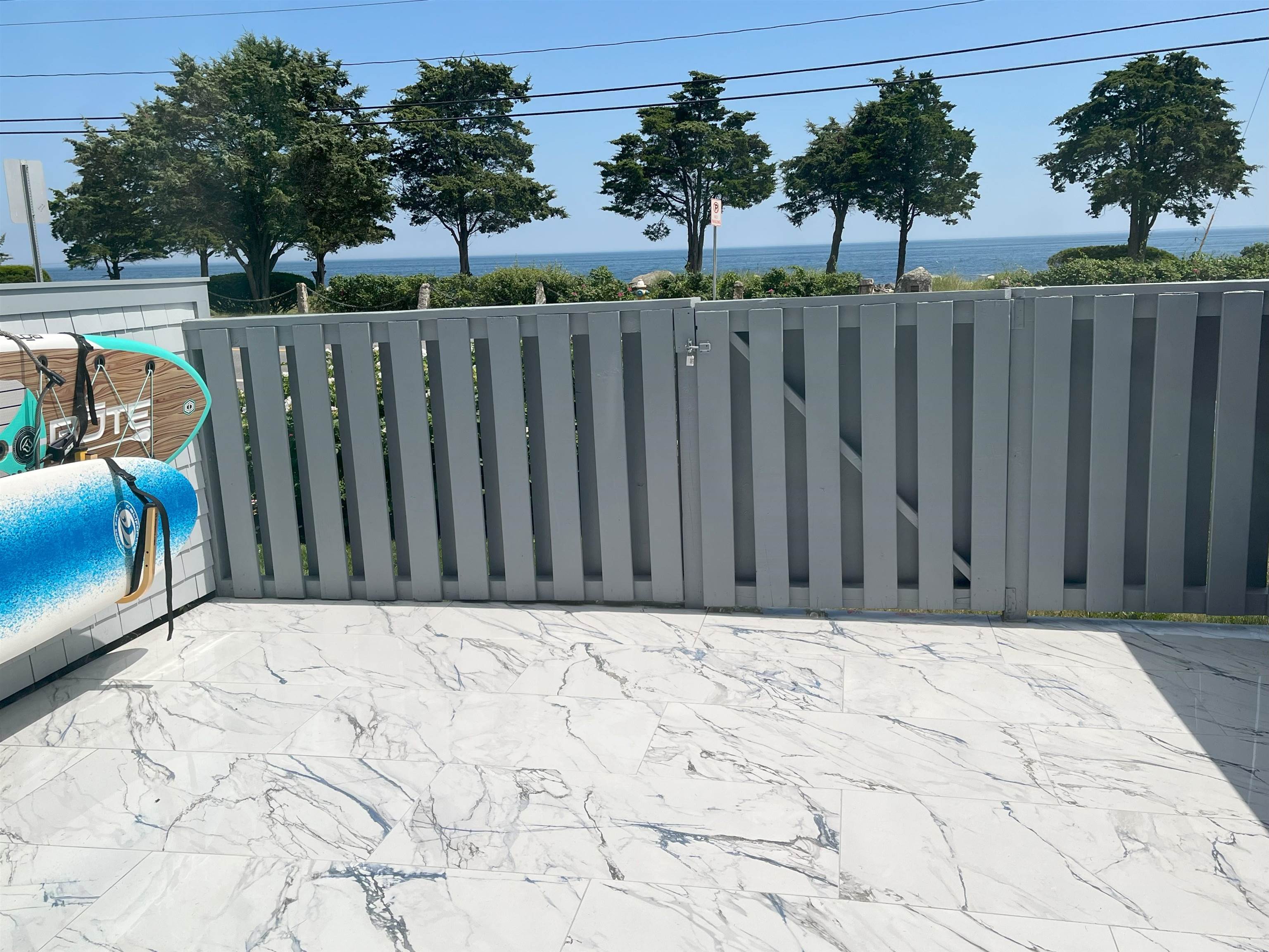 947 Ocean Boulevard 10