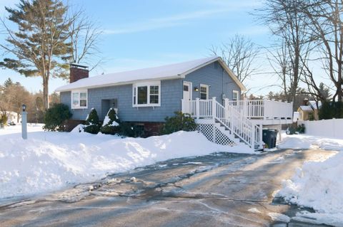 9 Lancelot Drive Hooksett NH 03106
