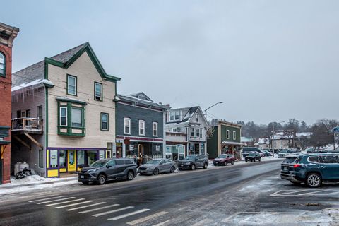 12 Middle Street Lancaster NH 03584