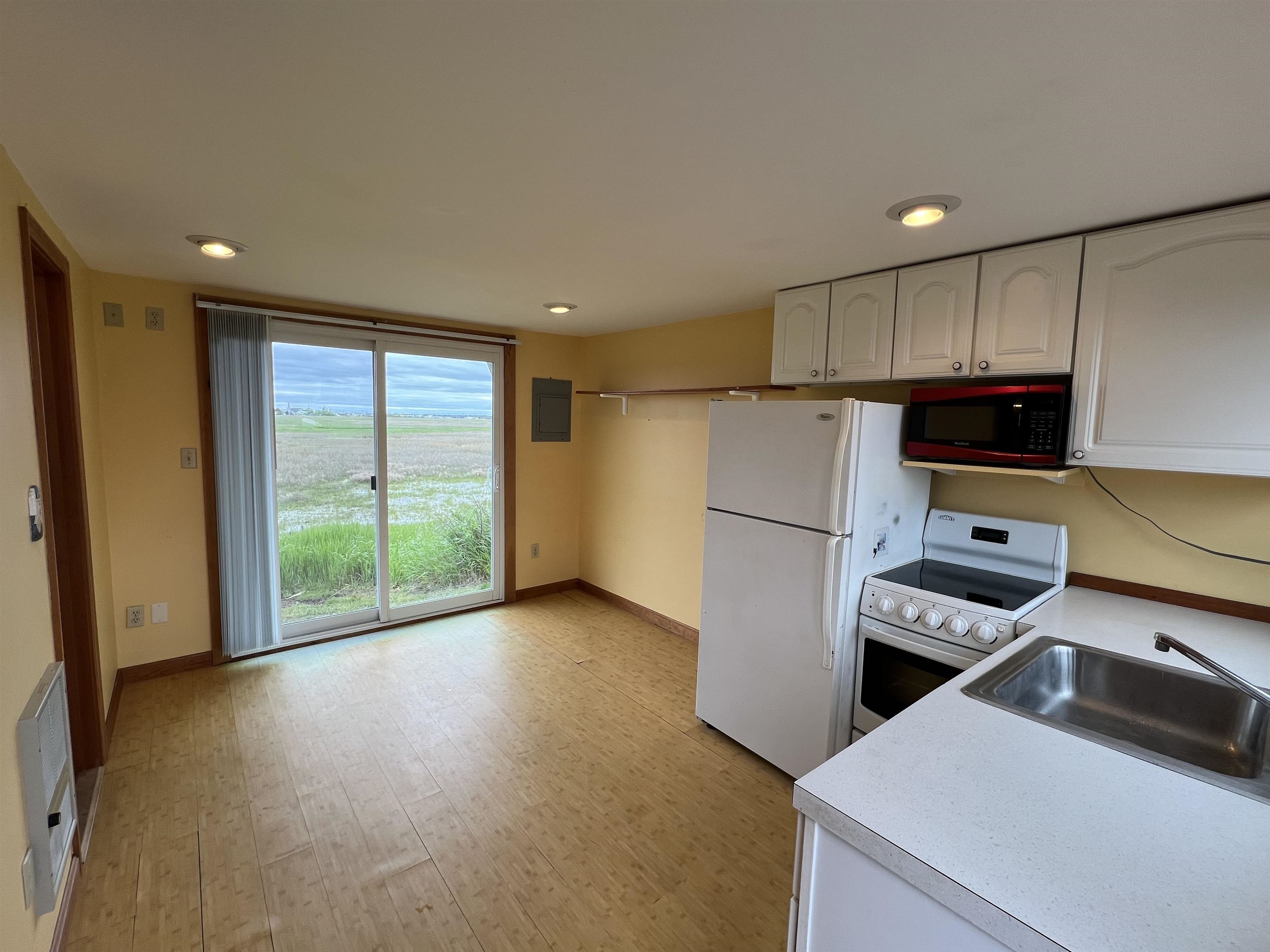 515 Winnacunnet Road 4