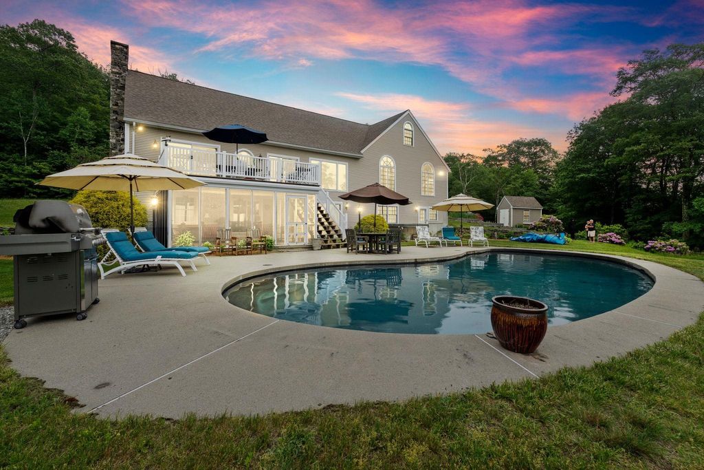 Photo of 55 West View Drive, Peterborough, NH 03458 (MLS # 5082424)