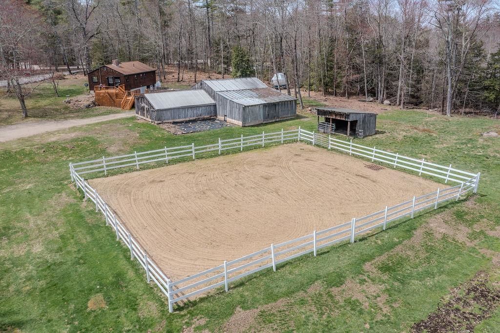 Photo of 2 Mccrillis Road, Nottingham, NH 03290 (MLS # 5086848)