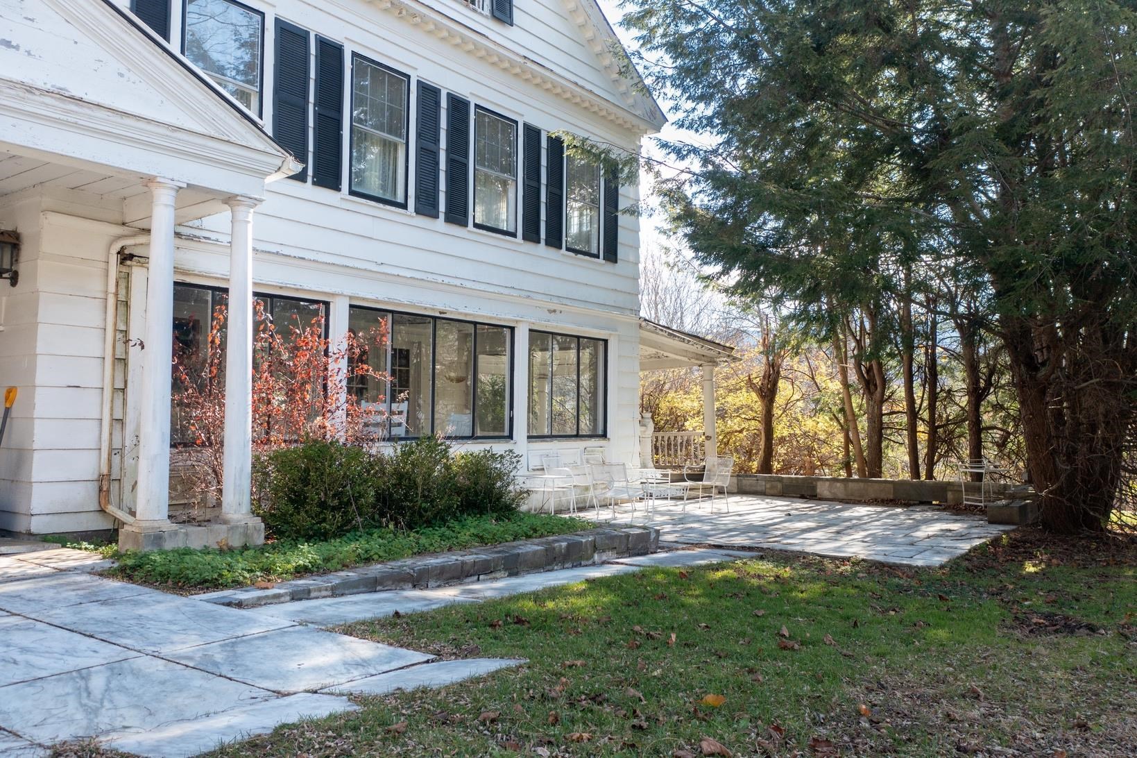 3309 3321 Main Street