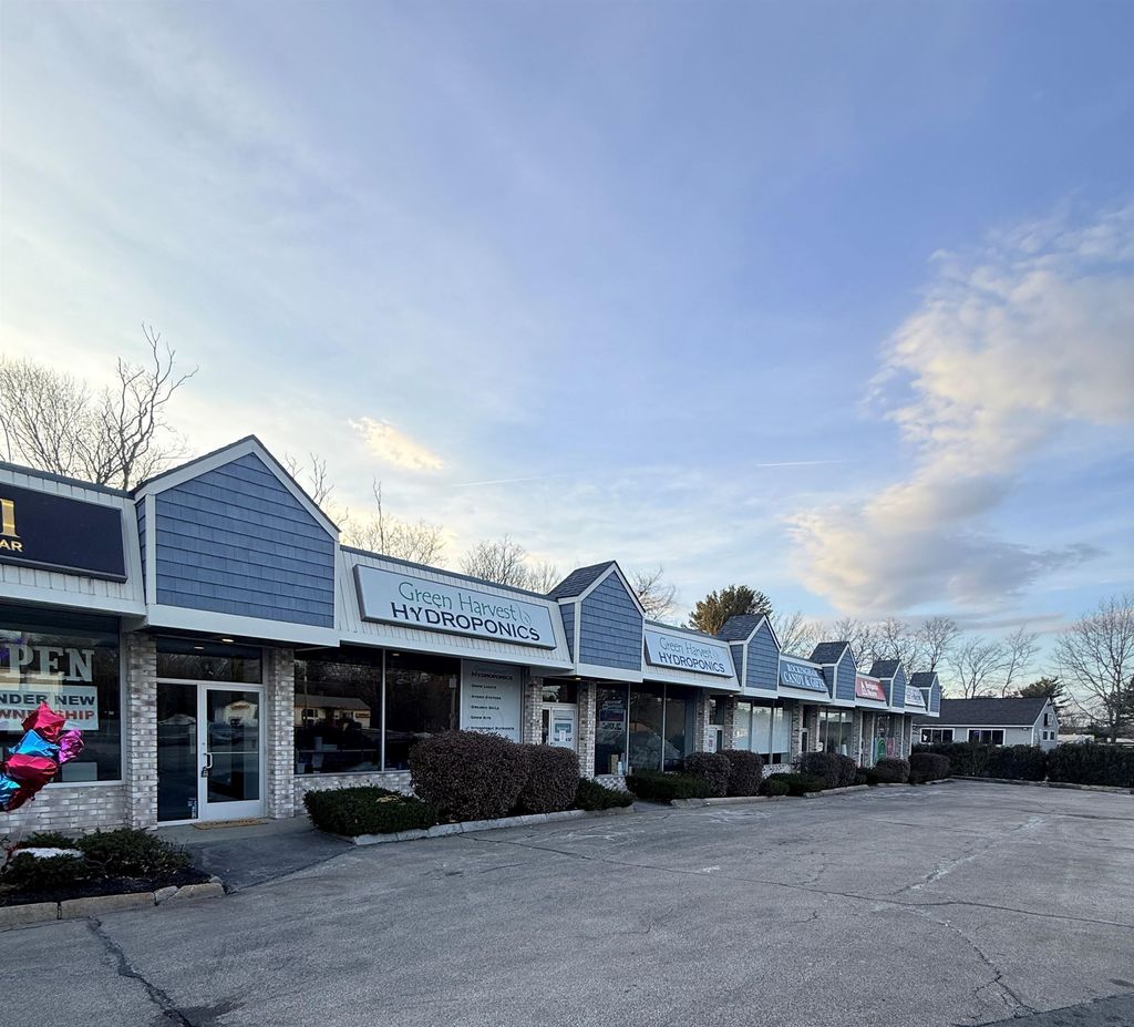 Photo of 18 Plaistow Road #Units 7 &amp; 8, Plaistow, NH 03865 (MLS # 5079496)