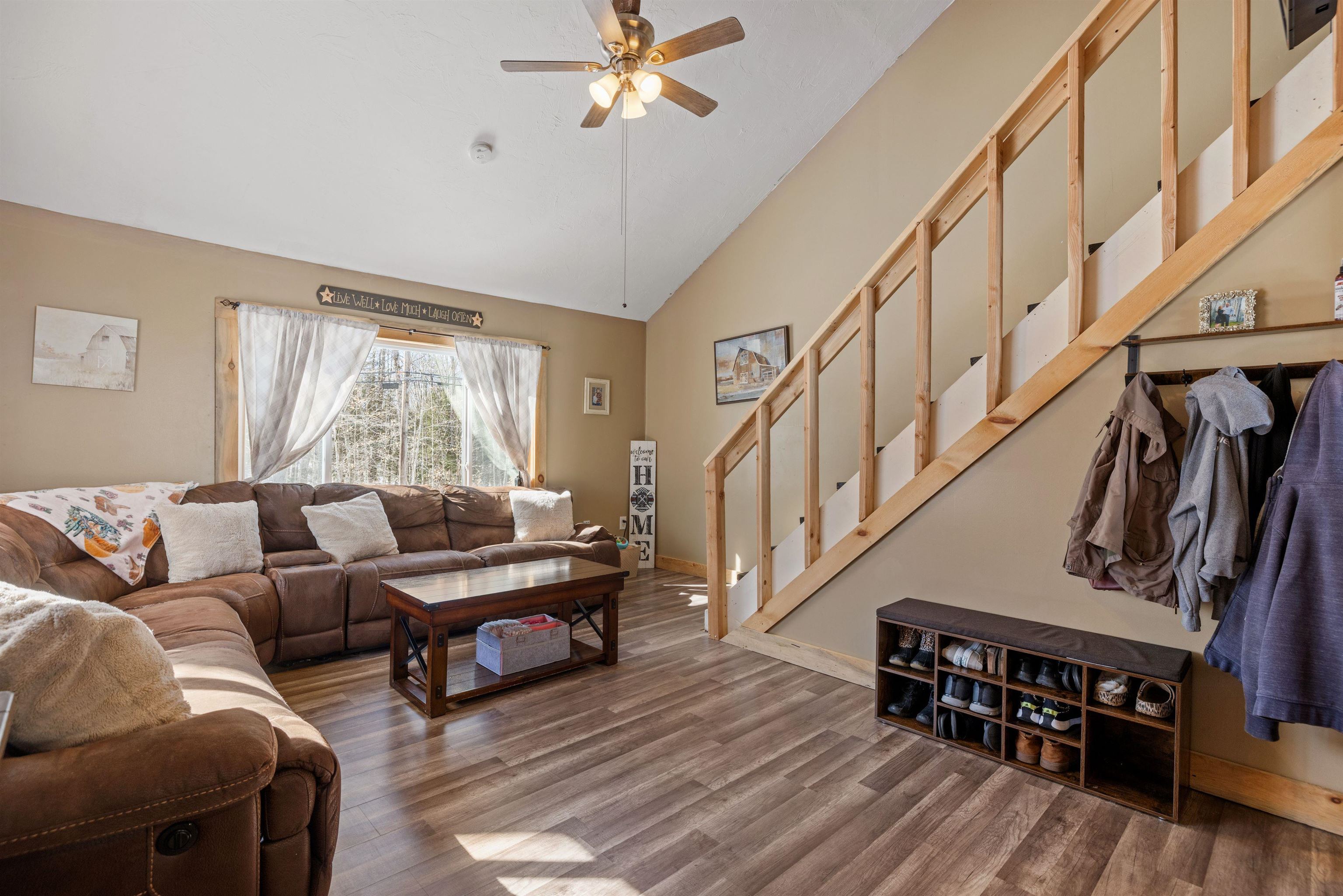 Barnstead, New Hampshire 03218, United States, 3 Bedrooms Bedrooms, ,1 BathroomBathrooms,Residential,Pending,81128