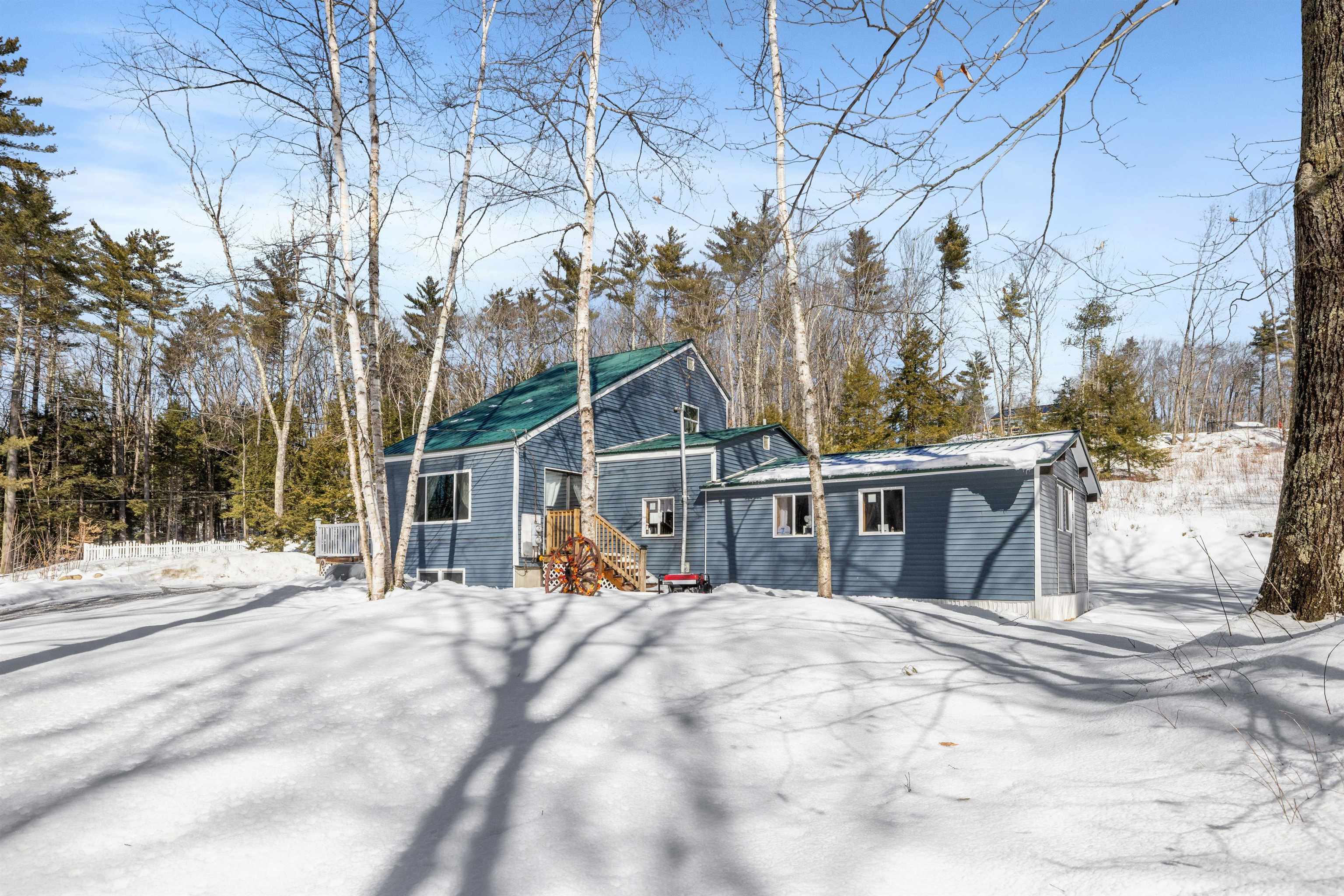 Barnstead, New Hampshire 03218, United States, 3 Bedrooms Bedrooms, ,1 BathroomBathrooms,Residential,Pending,81128