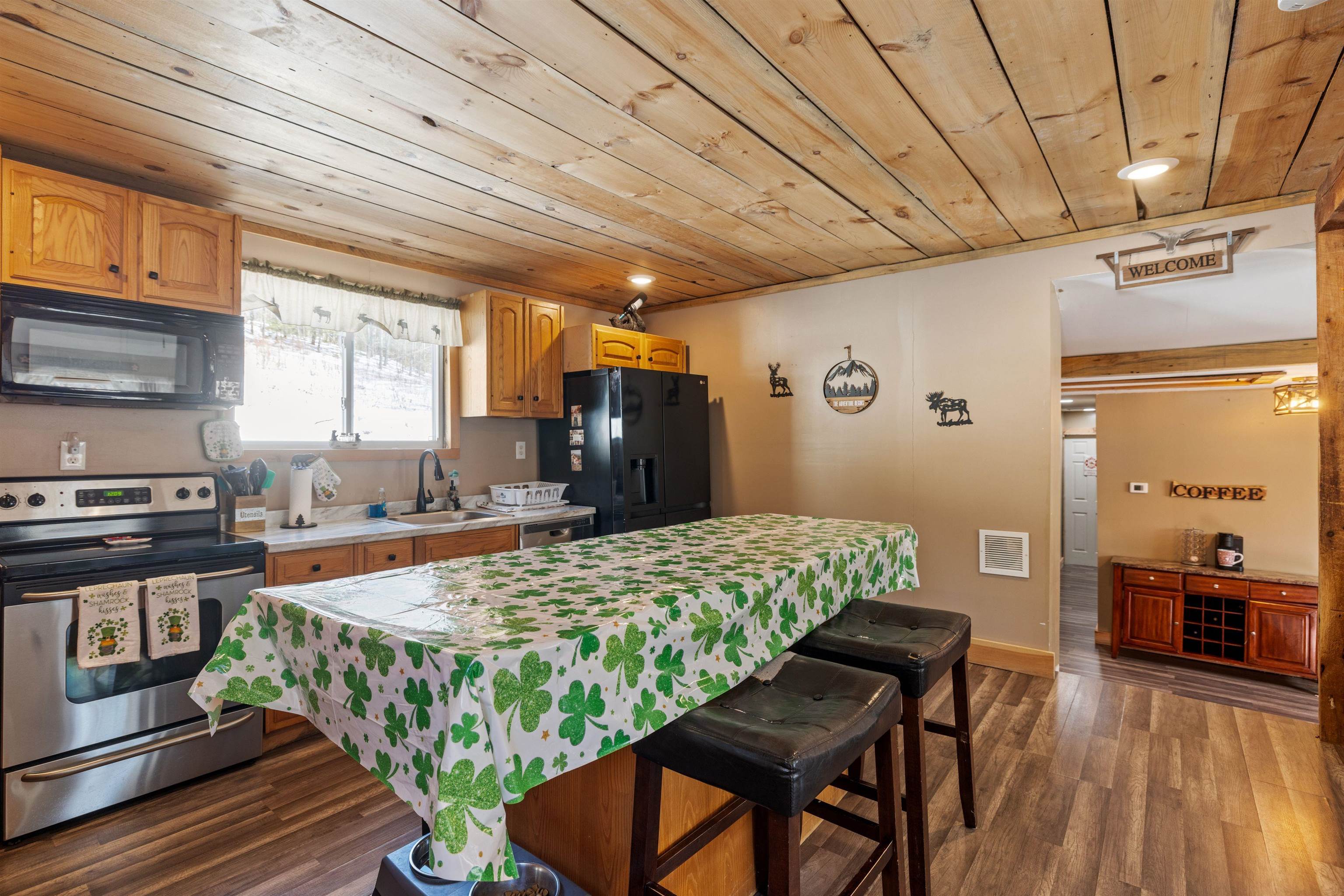 Barnstead, New Hampshire 03218, United States, 3 Bedrooms Bedrooms, ,1 BathroomBathrooms,Residential,Pending,81128