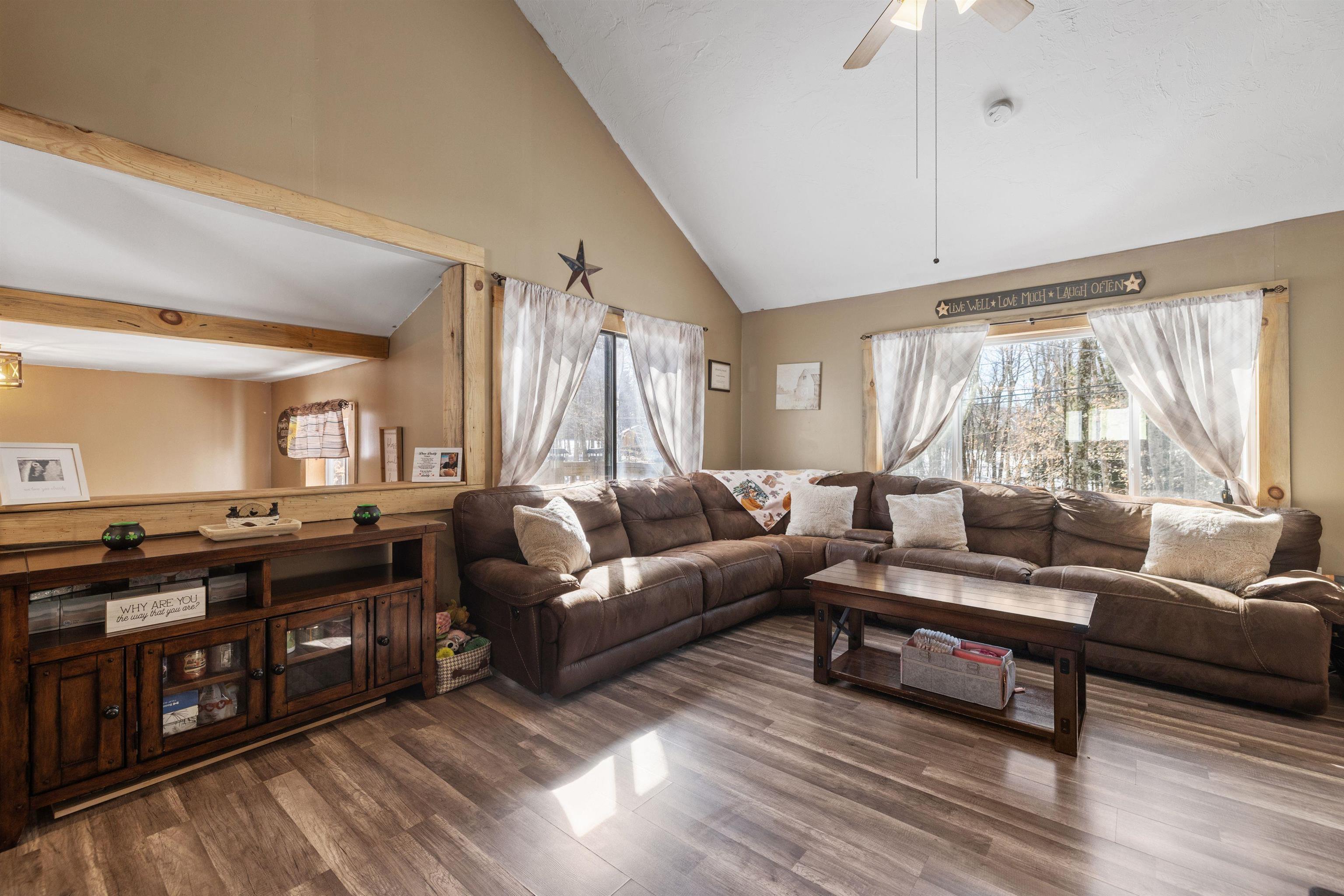 Barnstead, New Hampshire 03218, United States, 3 Bedrooms Bedrooms, ,1 BathroomBathrooms,Residential,Pending,81128