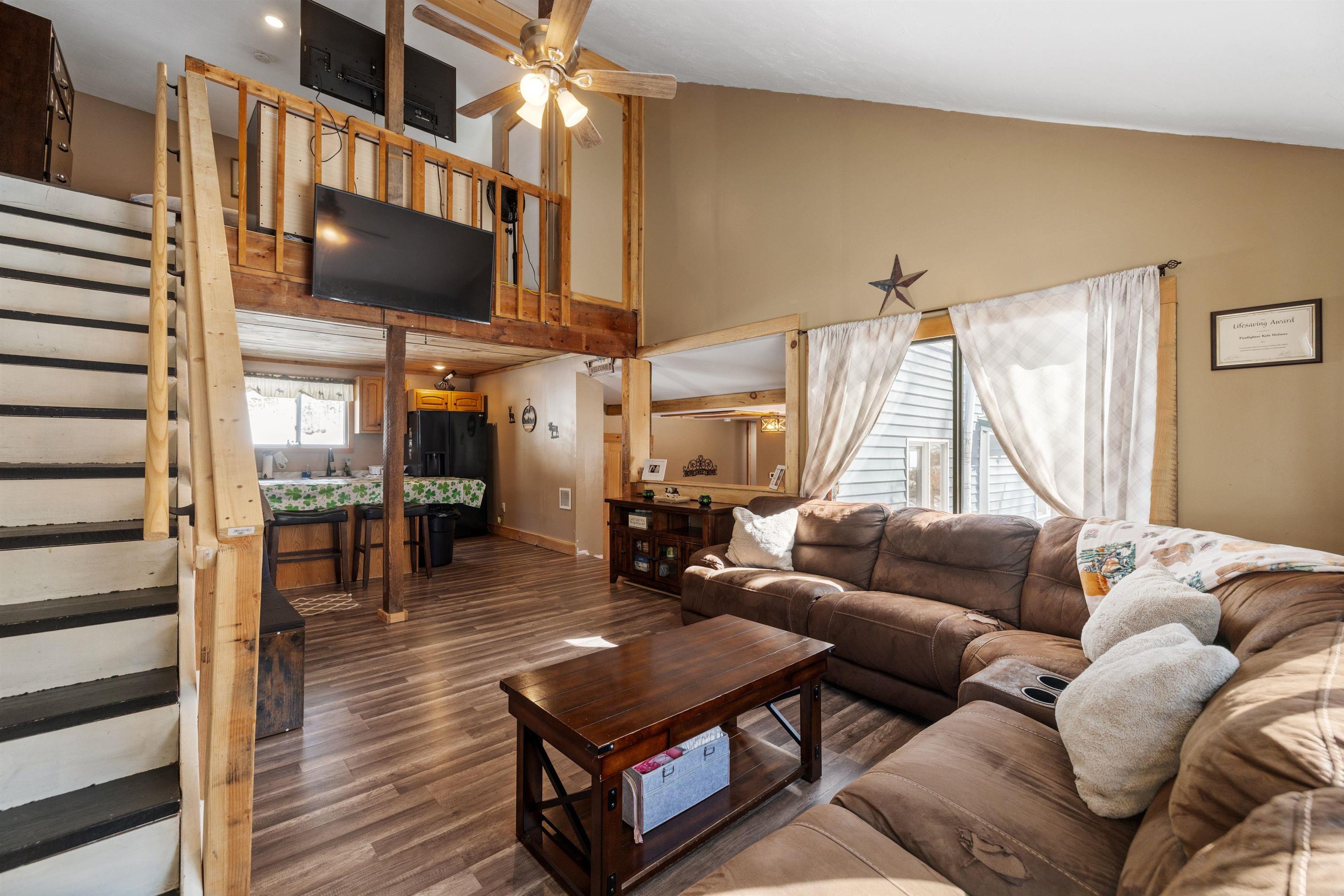 Barnstead, New Hampshire 03218, United States, 3 Bedrooms Bedrooms, ,1 BathroomBathrooms,Residential,Pending,81128