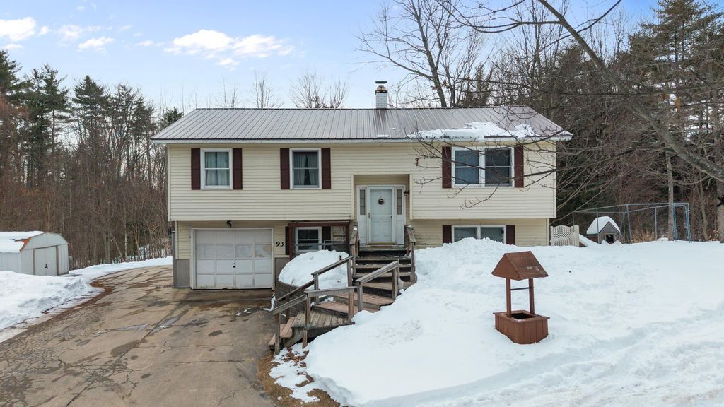 Photo of 93 Queen Street, Boscawen, NH 03303 (MLS # 5076938)