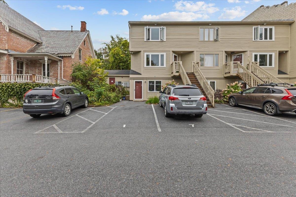 337 College Street 1