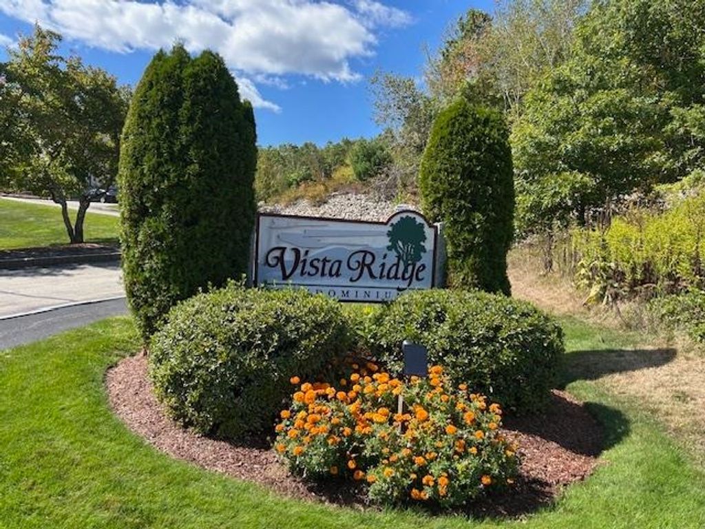 Photo of 4 Crestview Circle #112, Londonderry, NH 03053 (MLS # 5061250)