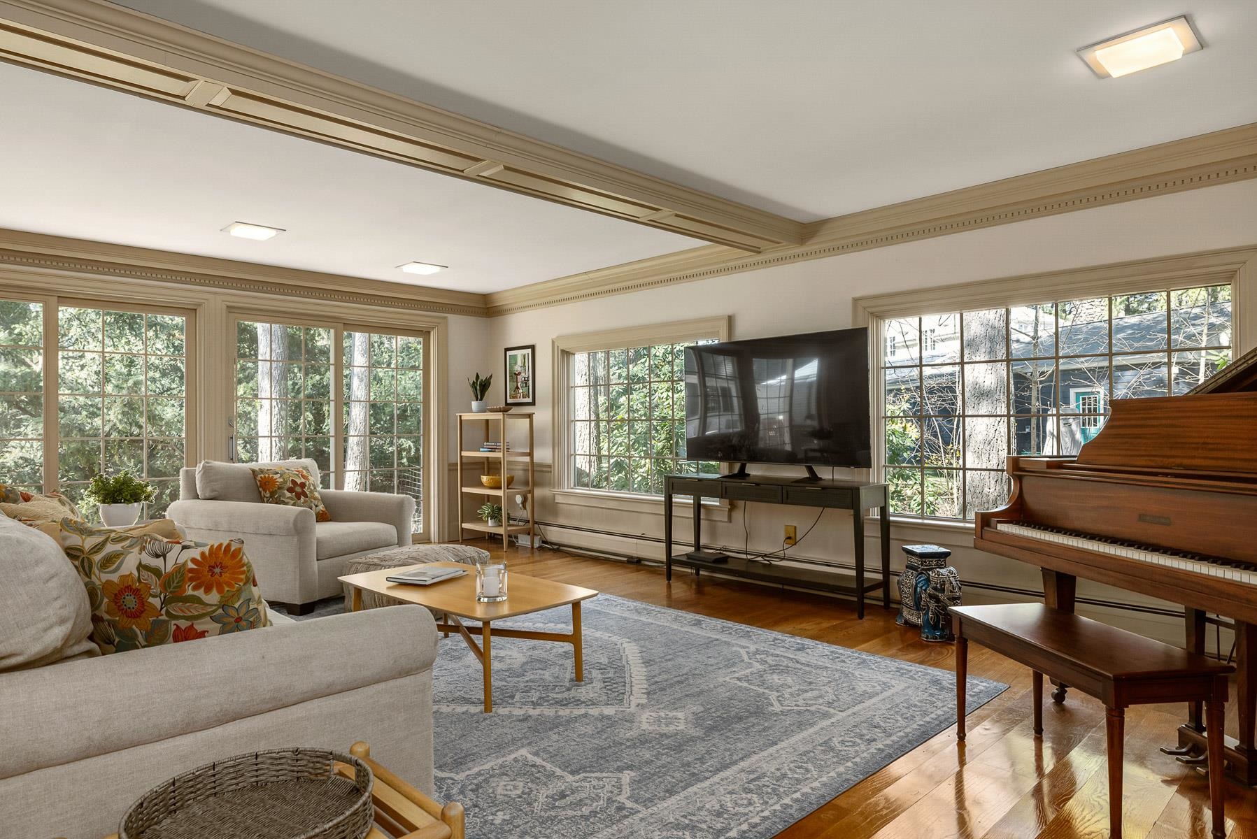 Portsmouth, New Hampshire 03801, United States, 3 Bedrooms Bedrooms, ,4 BathroomsBathrooms,Residential,Pending,116499