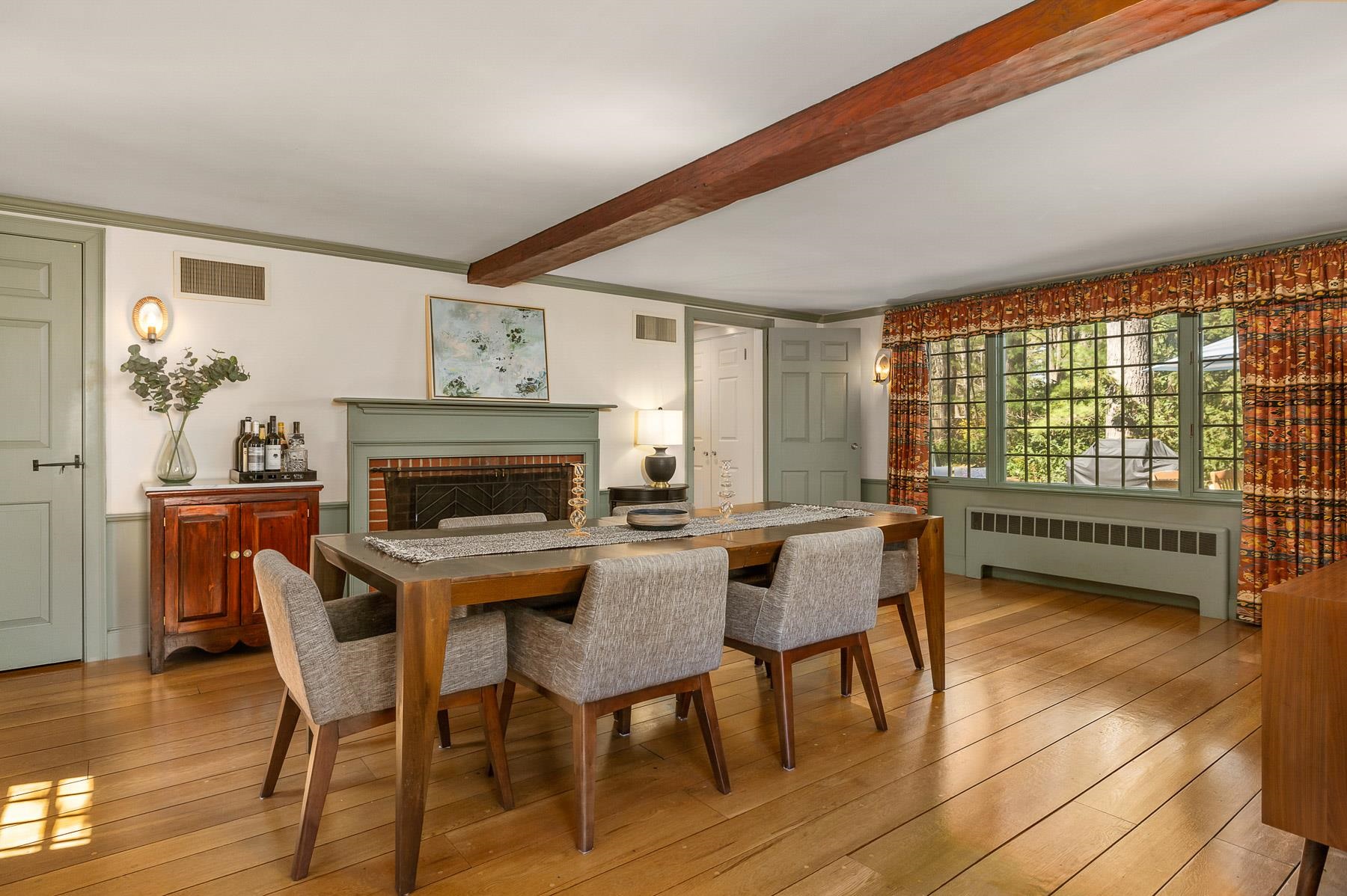 Portsmouth, New Hampshire 03801, United States, 3 Bedrooms Bedrooms, ,4 BathroomsBathrooms,Residential,Pending,116499