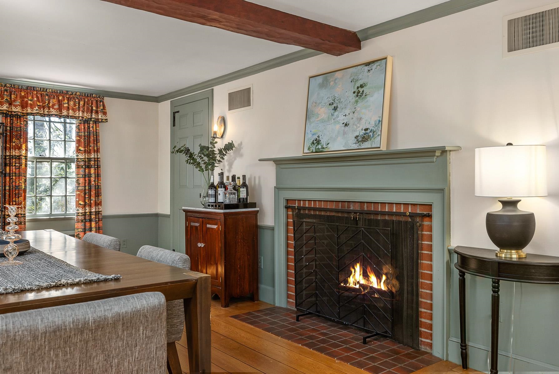 Portsmouth, New Hampshire 03801, United States, 3 Bedrooms Bedrooms, ,4 BathroomsBathrooms,Residential,Pending,116499