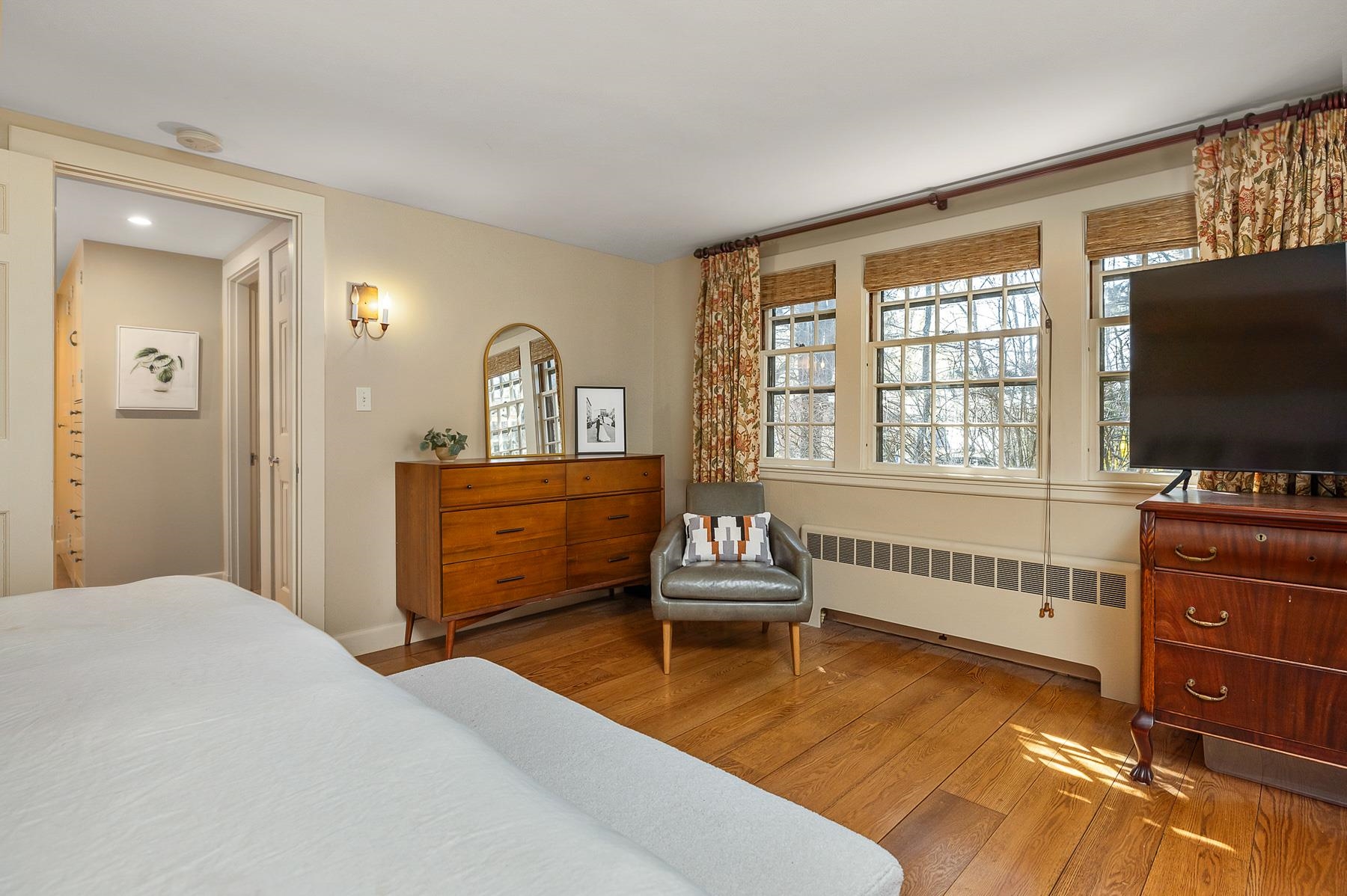 Portsmouth, New Hampshire 03801, United States, 3 Bedrooms Bedrooms, ,4 BathroomsBathrooms,Residential,Pending,116499