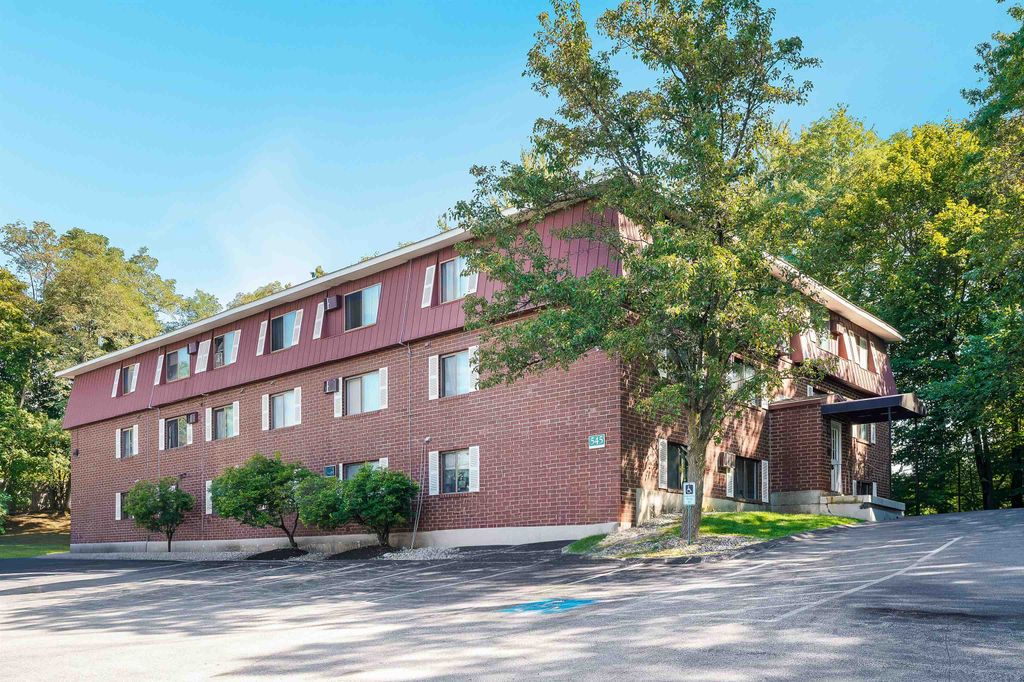 Photo of 545 Calef Road #26, Manchester, NH 03103 (MLS # 5061705)
