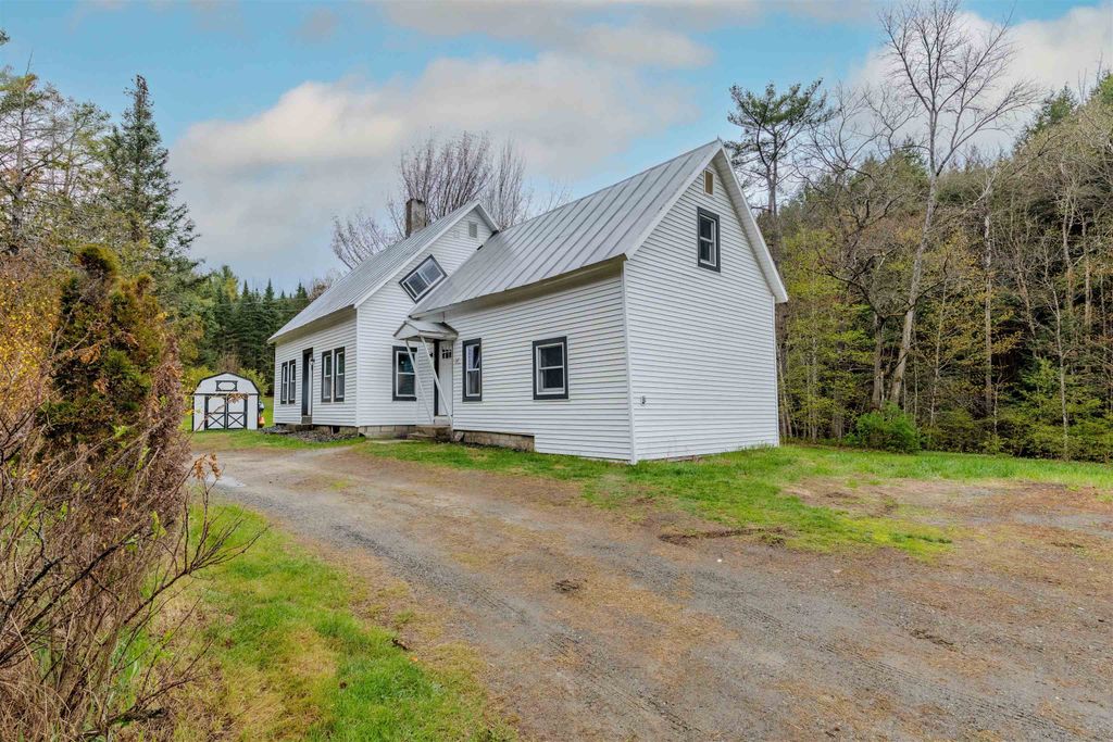 Photo of 269 Route 25C, Piermont, NH 03779 (MLS # 5089571)