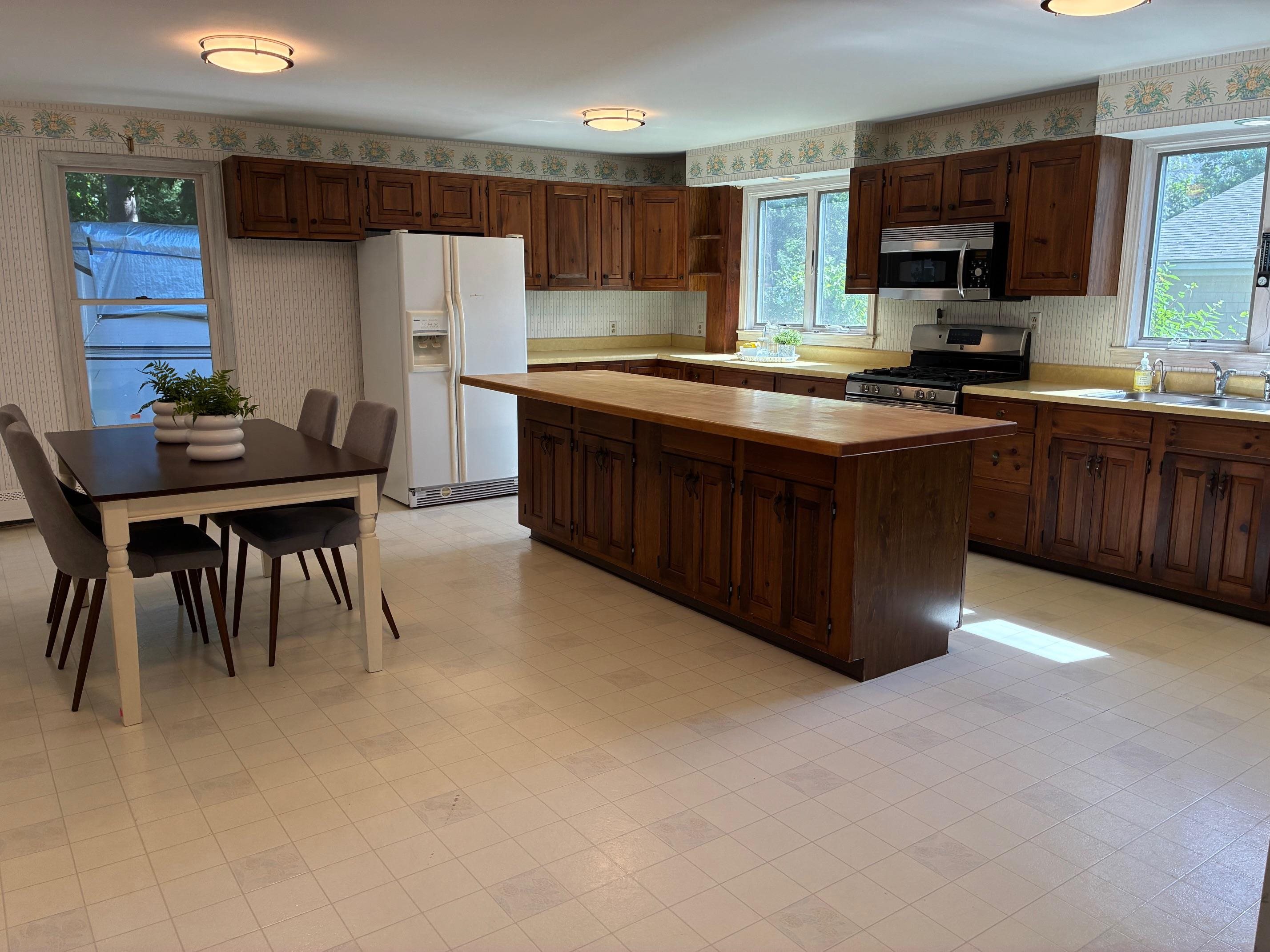 11 Boston Harbor Road