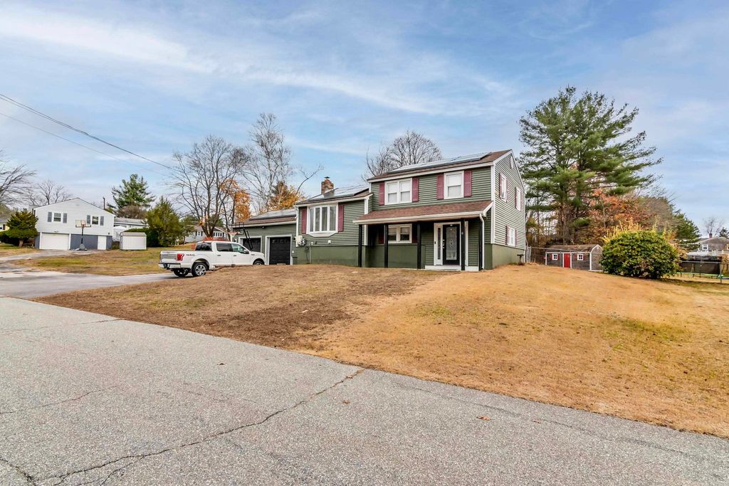 Photo of 8 Alta Avenue, Salem, NH 03079 (MLS # 5069832)