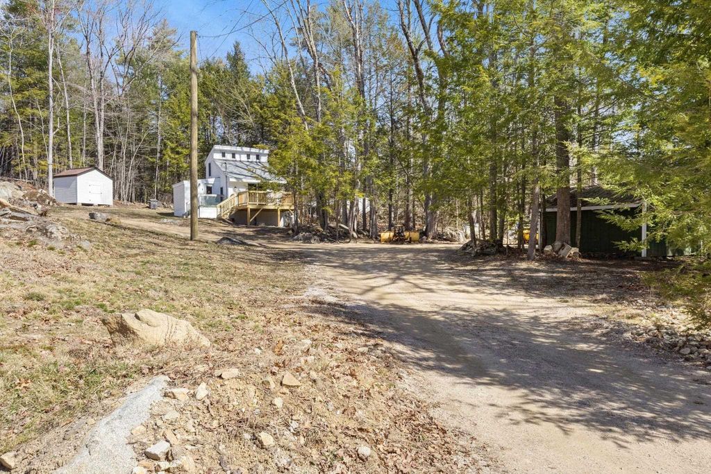 Photo of 322 Long Shores Drive, Barrington, NH 03825 (MLS # 5083811)