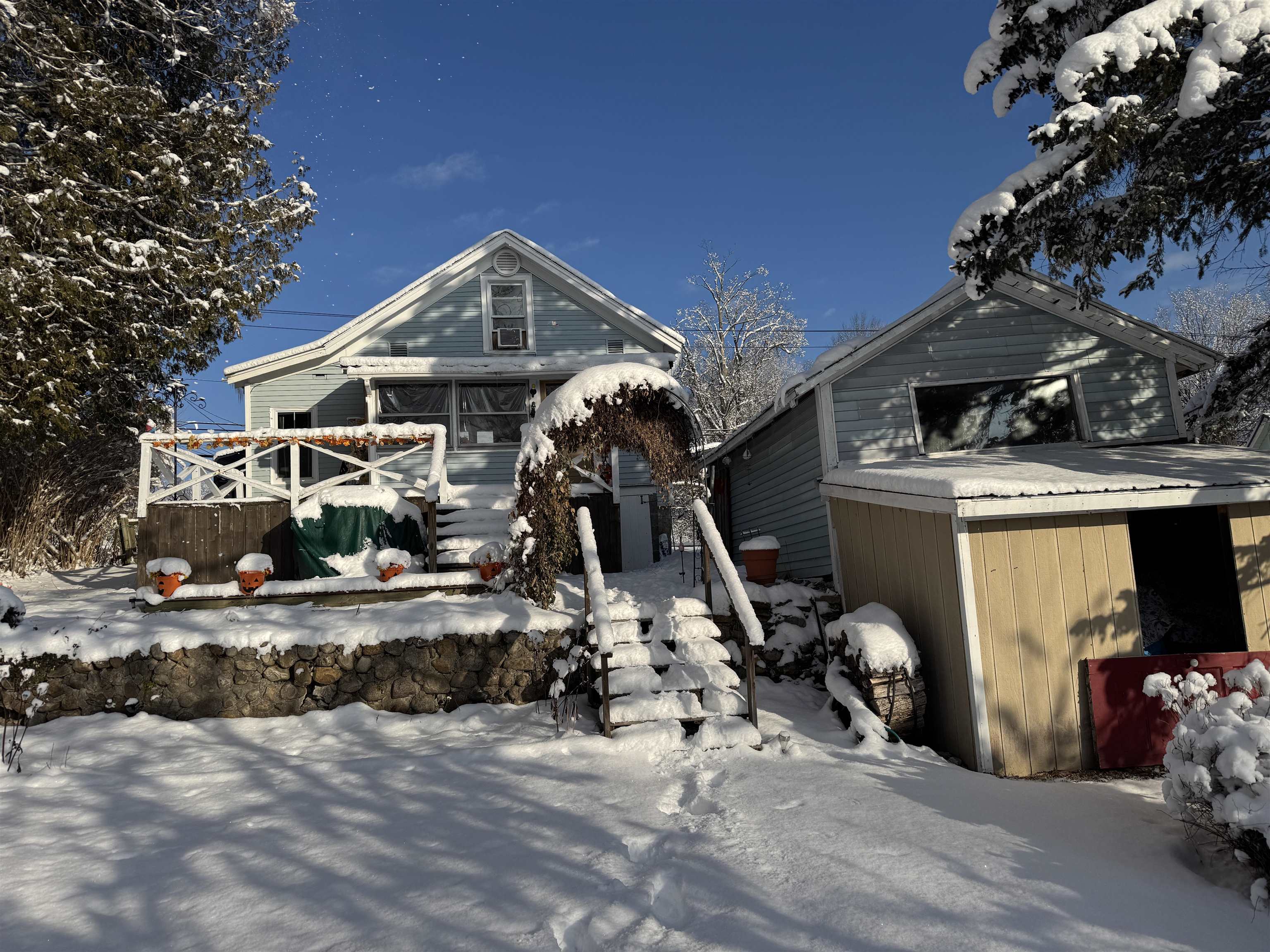 2092 N Bennington Road