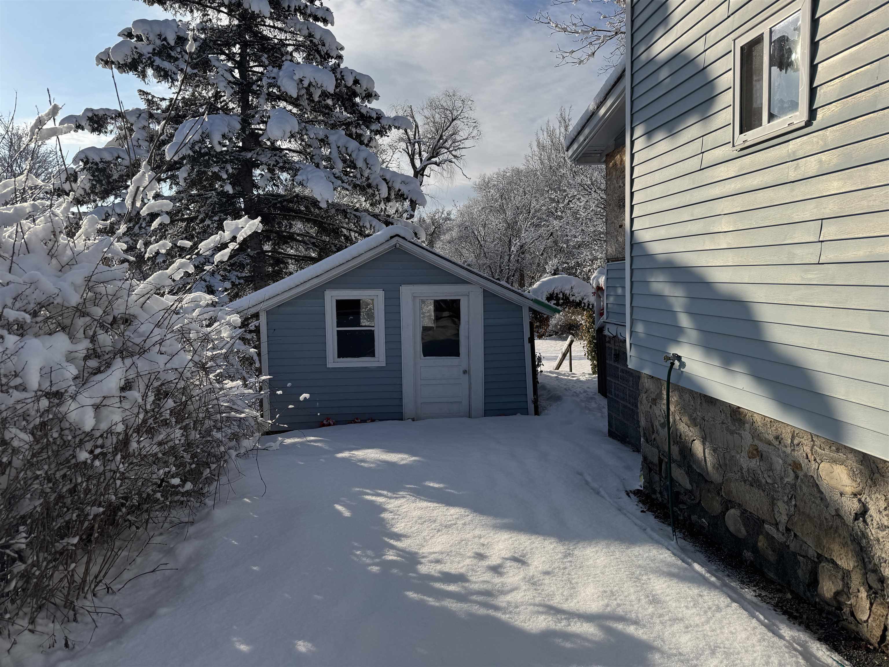 2092 N Bennington Road