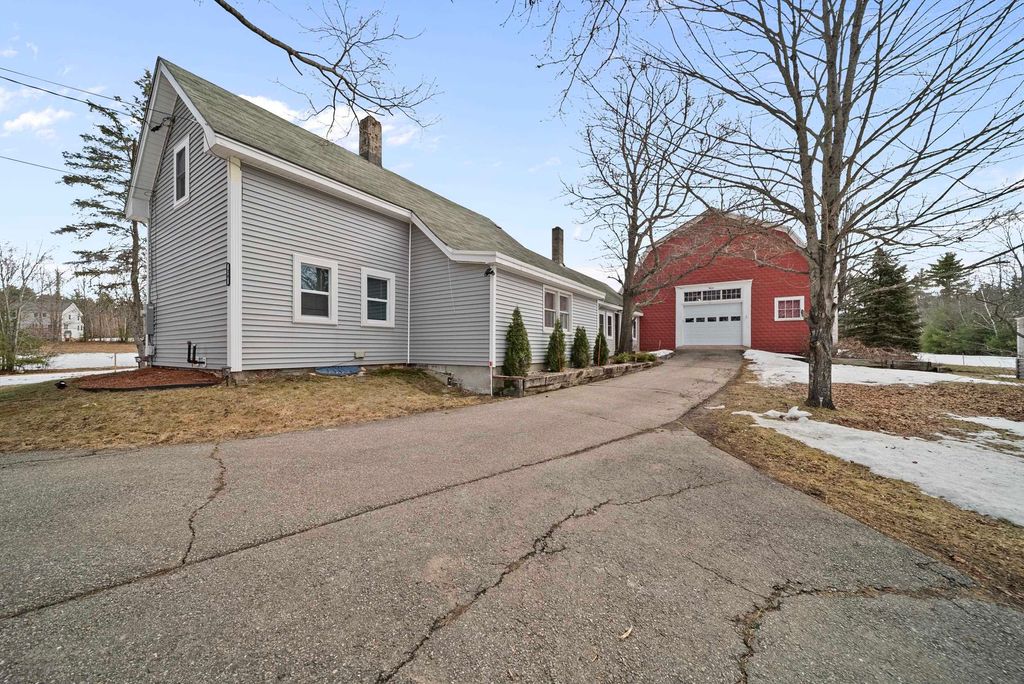 Photo of 24 Jeremiah Lane, Rochester, NH 03867 (MLS # 5080048)