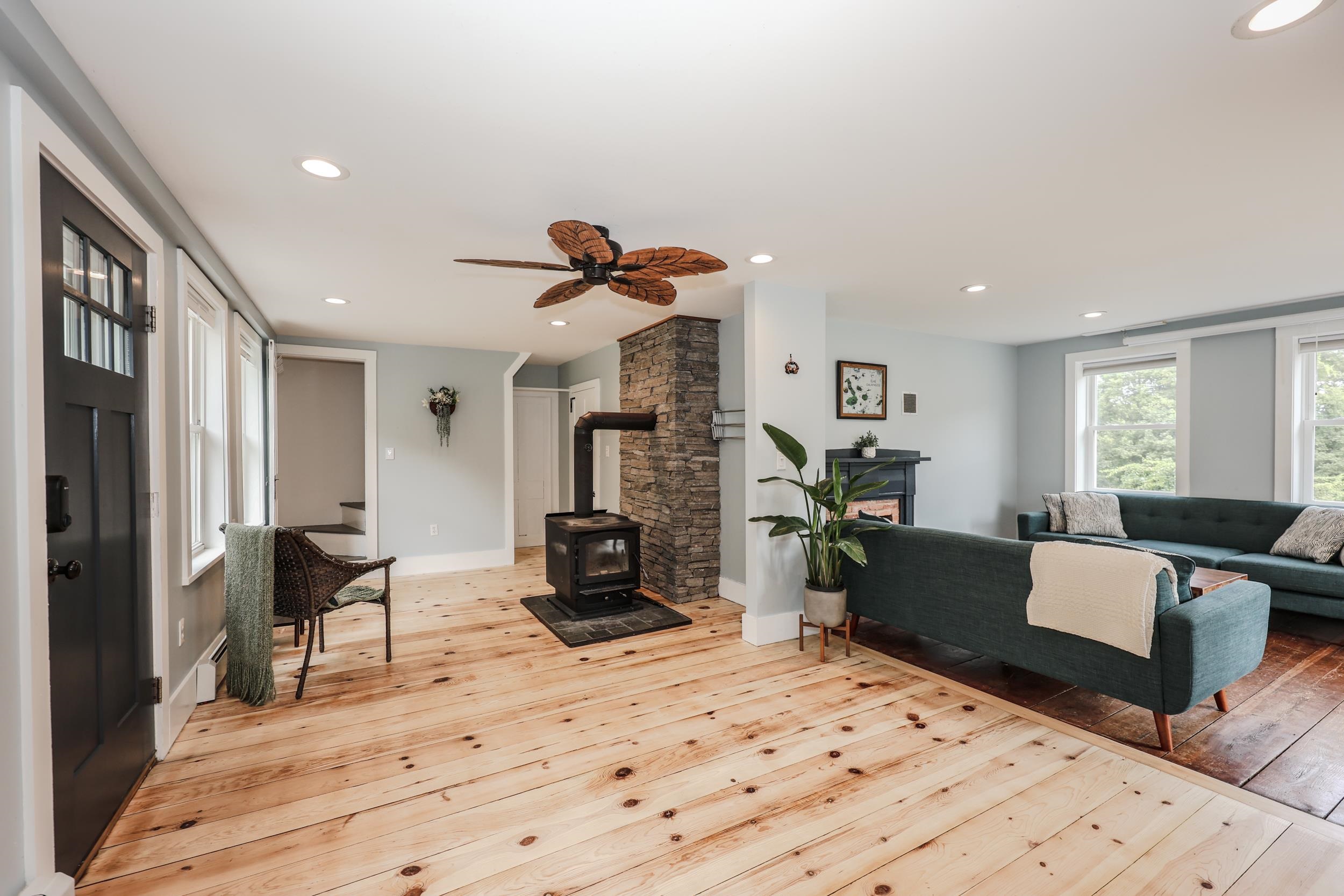 52 Meeting House Road