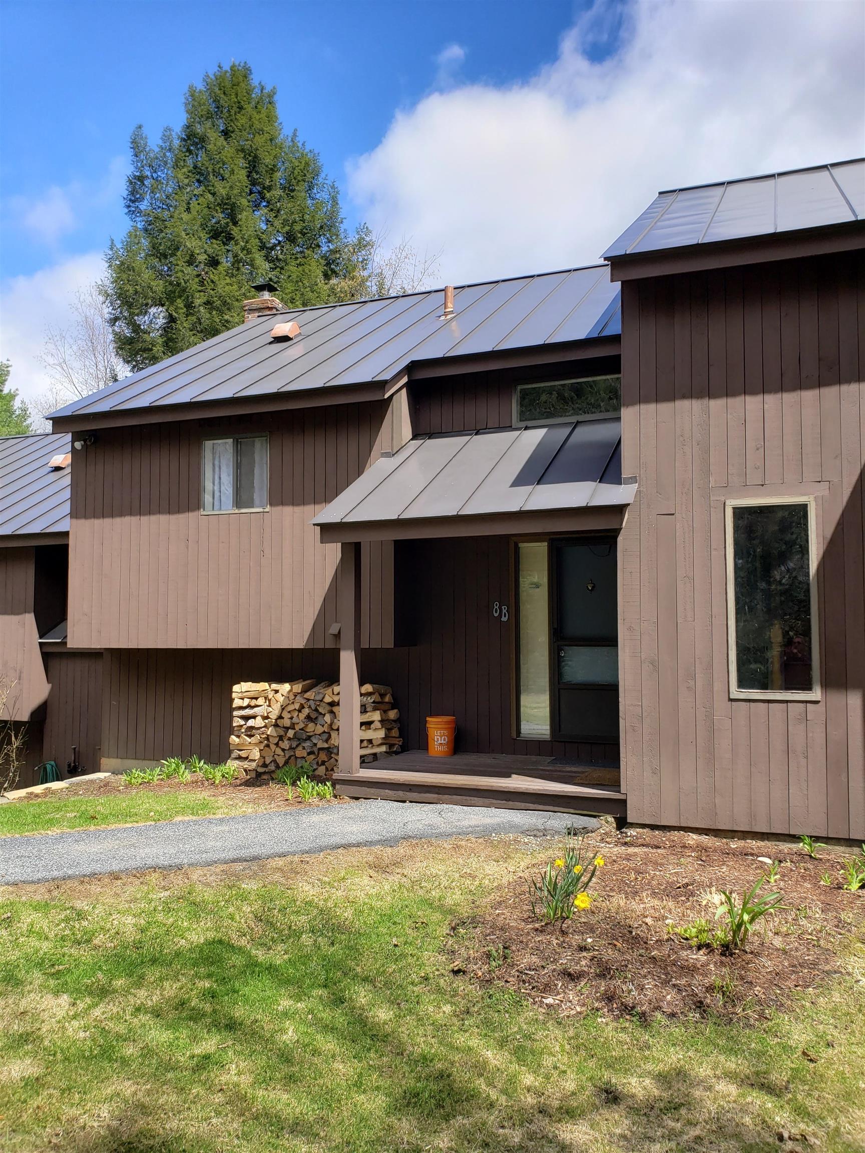 383 Old Quechee Road 8B