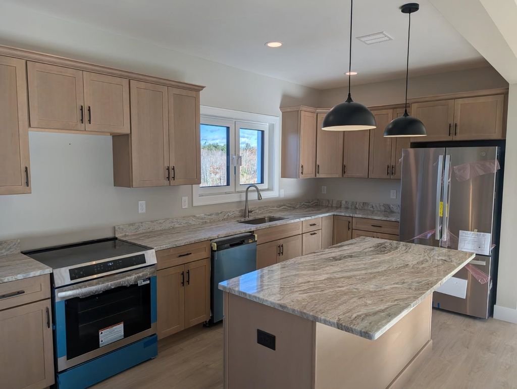 Photo of 21 Windsor Lane #A, Hudson, NH 03051 (MLS # 5013010)