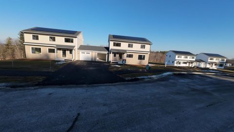 21 Windsor Lane A Hudson NH 03051