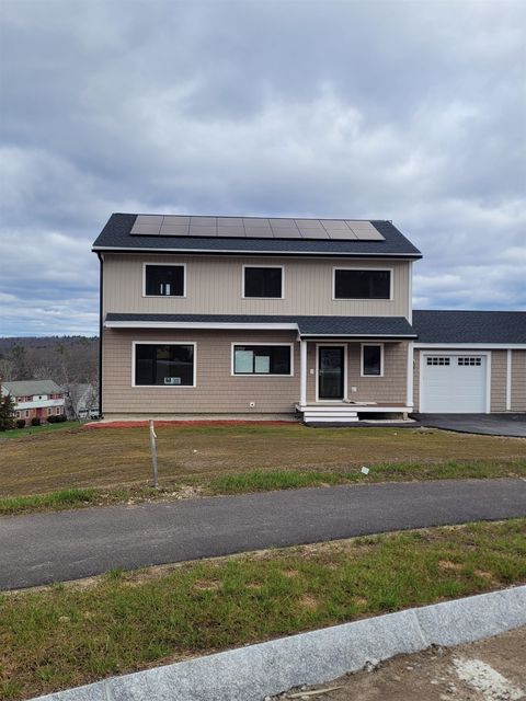 Photo of 21 Windsor Lane #A, Hudson, NH 03051 (MLS # 5013010)