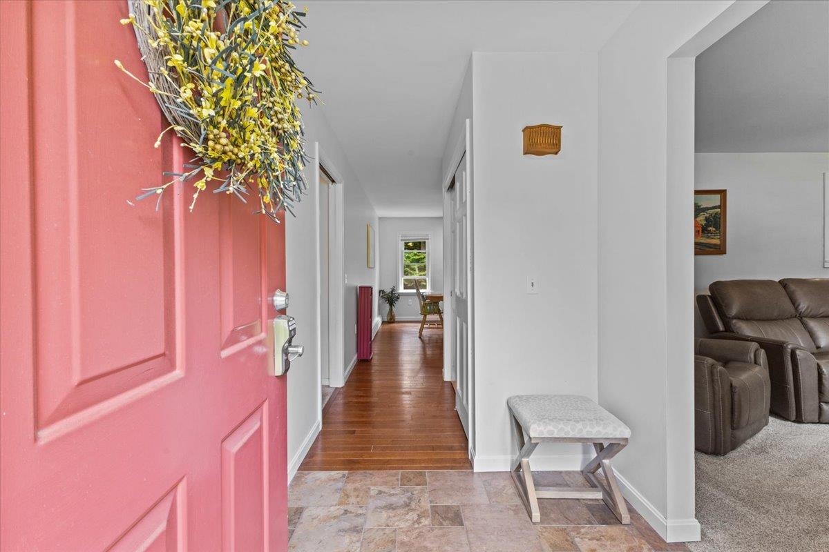 33 Winterlane Circle