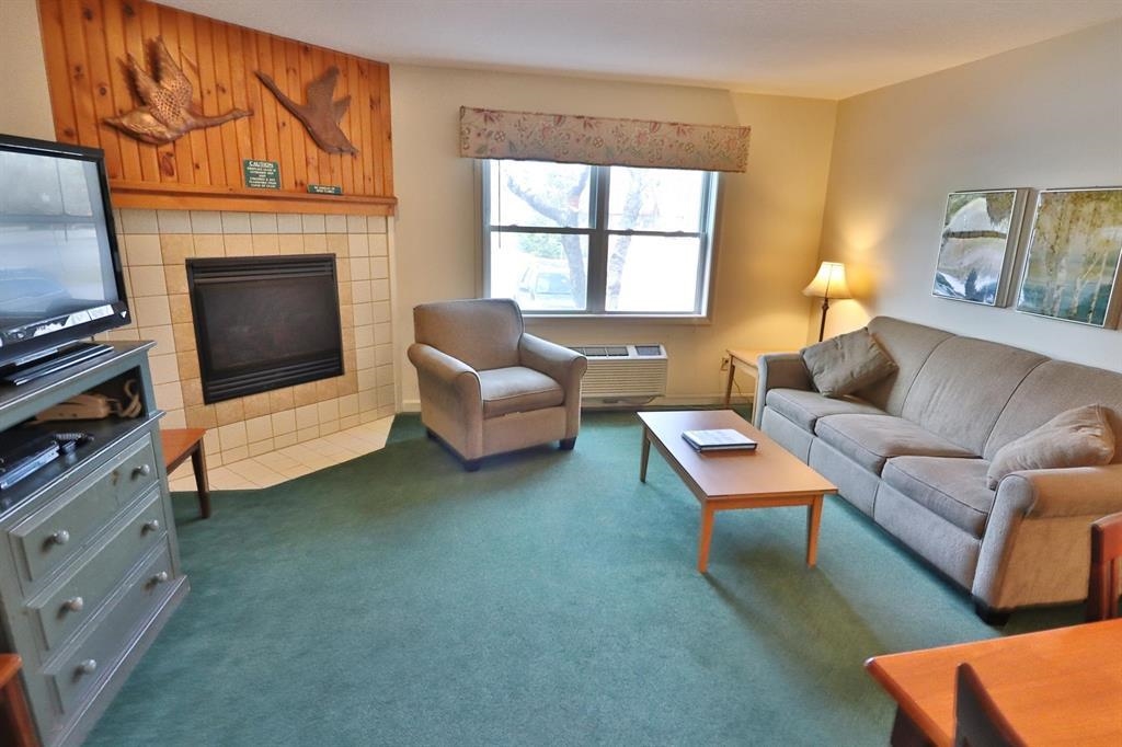 164 Deer Park Drive 169C