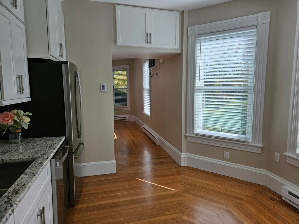 Photo of 116 East Broadway #2, Derry, NH 03038 (MLS # 5066311)